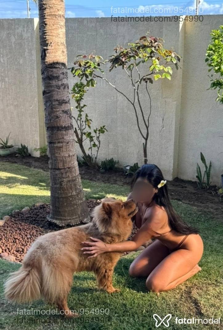 Acompanhante mulher com cabelo castanho de olhos castanhos - Nicoly Sampaio