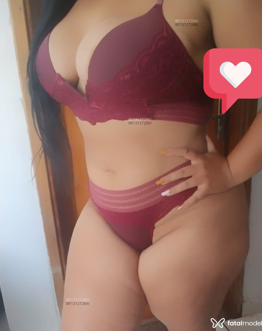 Acompanhante mulher com cabelo castanho de olhos castanhos em Confresa - Larissa
