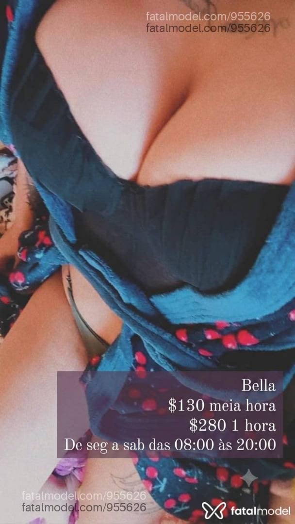 Acompanhante mulher loira (o) de olhos castanhos - Bella