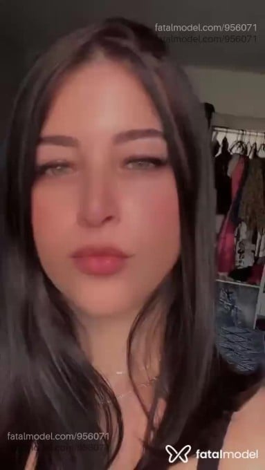 Acompanhante mulher morena (o) de olhos verdes em Cachoeiro de Itapemirim Acompanhante mulher morena (o) de olhos verdes em Cachoeiro de Itapemirim - Gabriella Helena