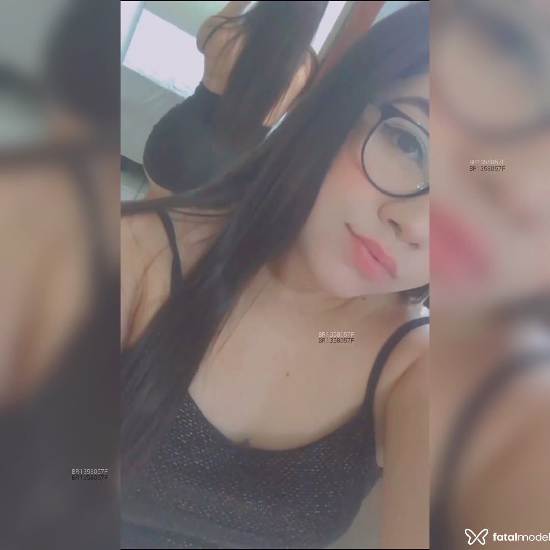 Acompanhante mulher com cabelo castanho de olhos castanhos em Fortaleza - Agatha