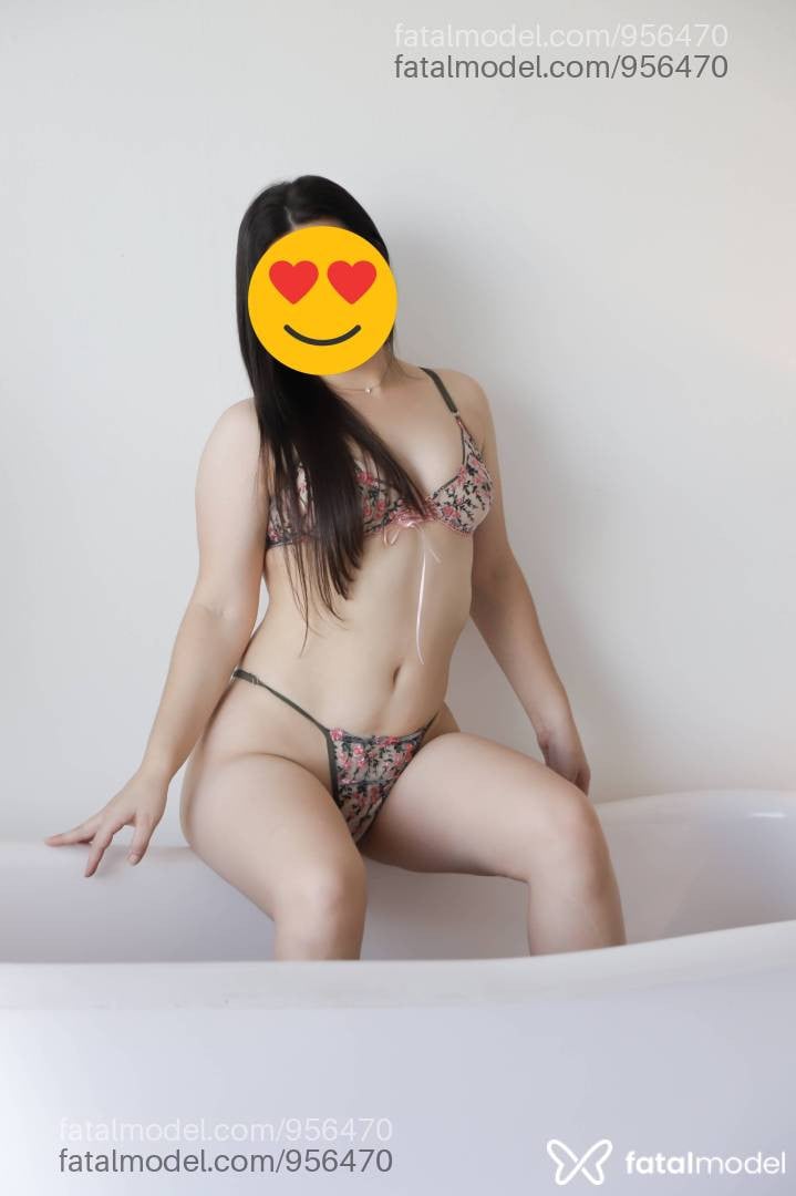 Acompanhante mulher com cabelo castanho de olhos pretos em Uberaba - Nina