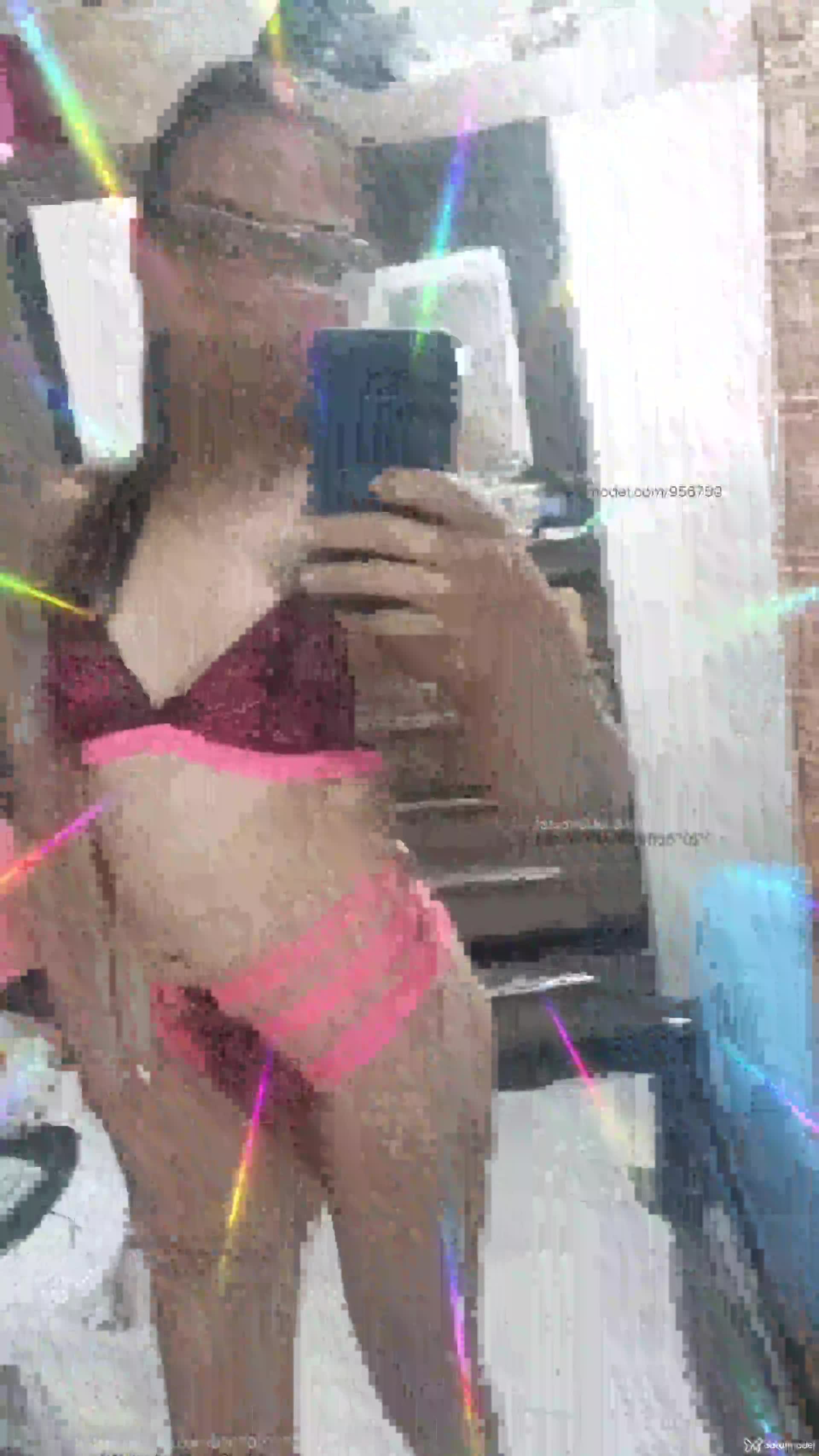 Acompanhante homem trans com cabelo castanho de olhos castanhos em Virtual - Amanda Rocha