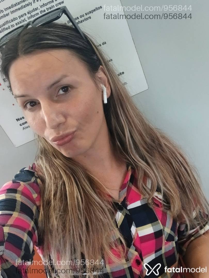 Acompanhante mulher trans loira (o) de olhos castanhos em São Leopoldo - Patrícia