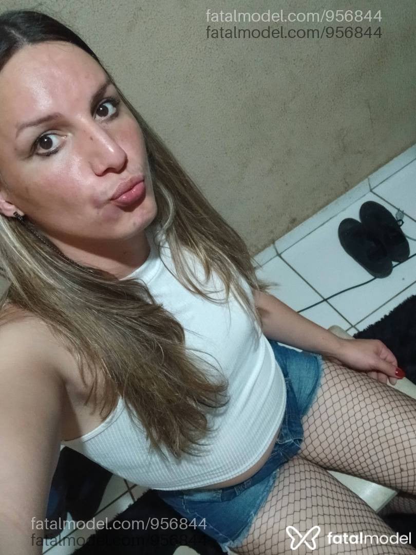 Acompanhante mulher trans loira (o) de olhos castanhos em São Leopoldo - Patrícia