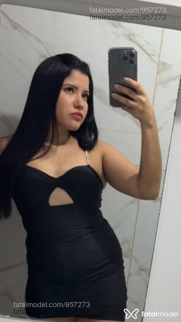 Acompanhante mulher morena (o) de olhos castanhos - Carol Alves