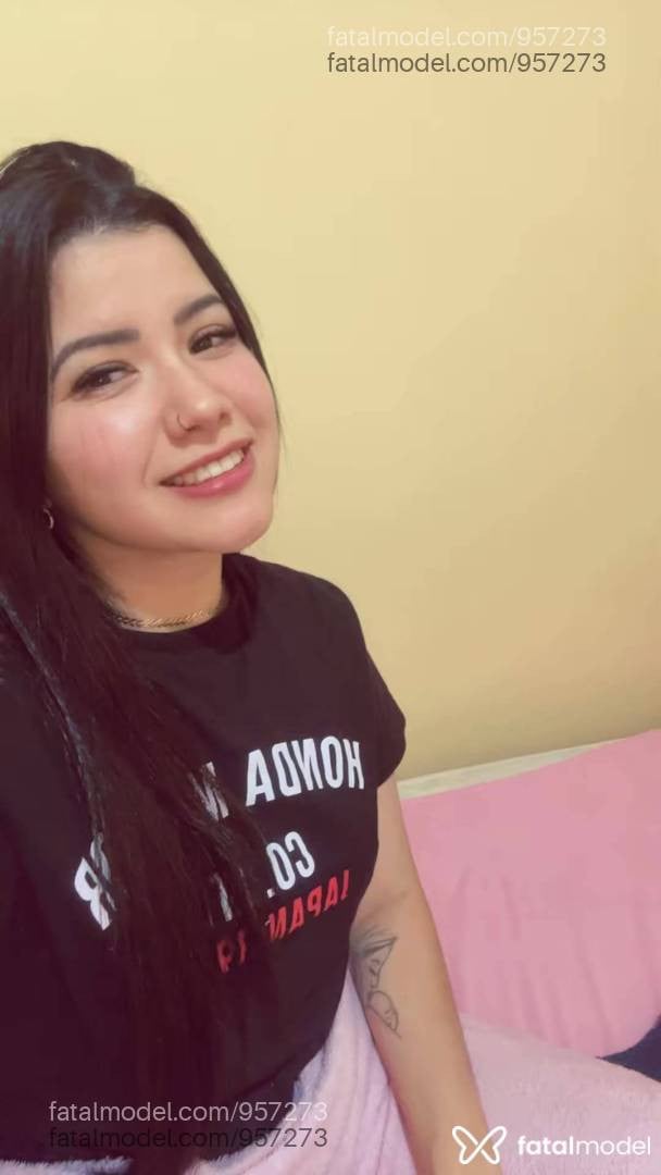 Acompanhante mulher morena (o) de olhos castanhos - Carol Alves