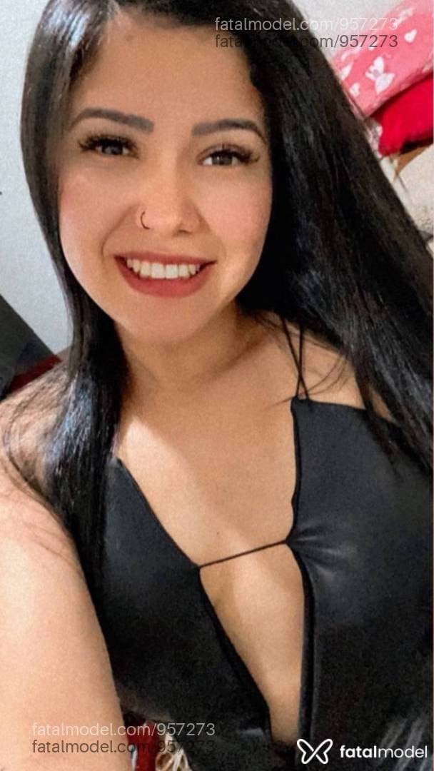 Acompanhante mulher morena (o) de olhos castanhos - Carol Alves