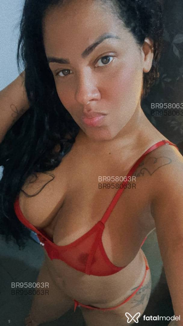 Acompanhante mulher morena (o) de olhos castanhos - Perola Ferraz Acompanhante mulher morena (o) de olhos castanhos - Perola Ferraz