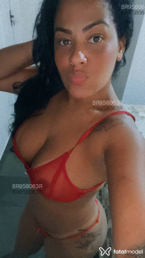 Acompanhante mulher morena (o) de olhos castanhos - Perola Ferraz Acompanhante mulher morena (o) de olhos castanhos - Perola Ferraz