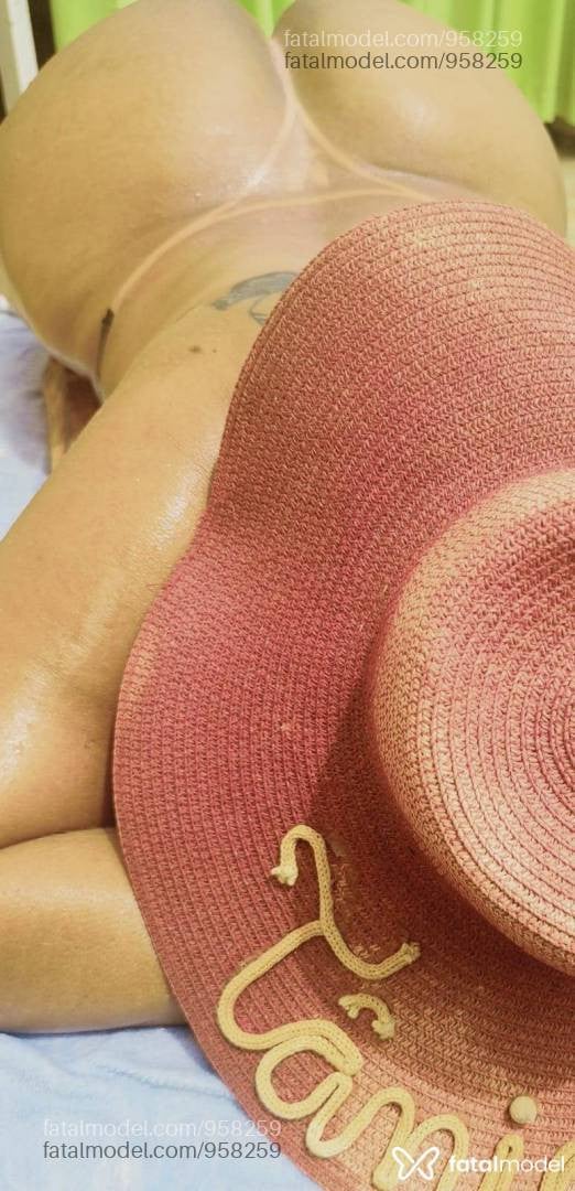 Acompanhante mulher loira (o) de olhos verdes em Cáceres - Jasmim Mello