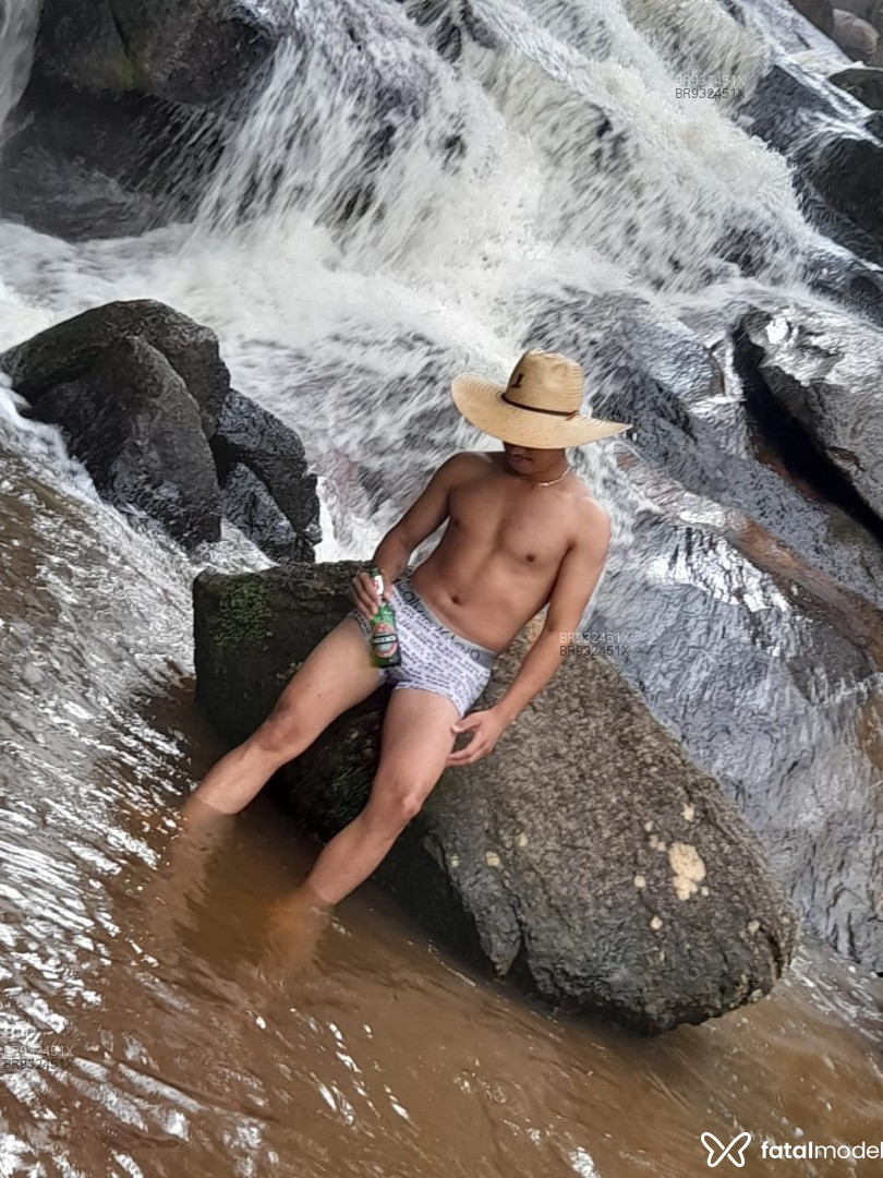 Acompanhante homem morena (o) de olhos castanhos em Atibaia Acompanhante homem morena (o) de olhos castanhos em Atibaia - Igor silva