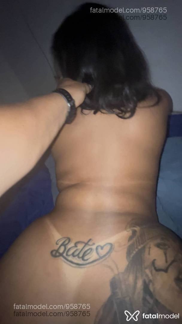 Acompanhante mulher morena (o) de olhos pretos - Soymorena