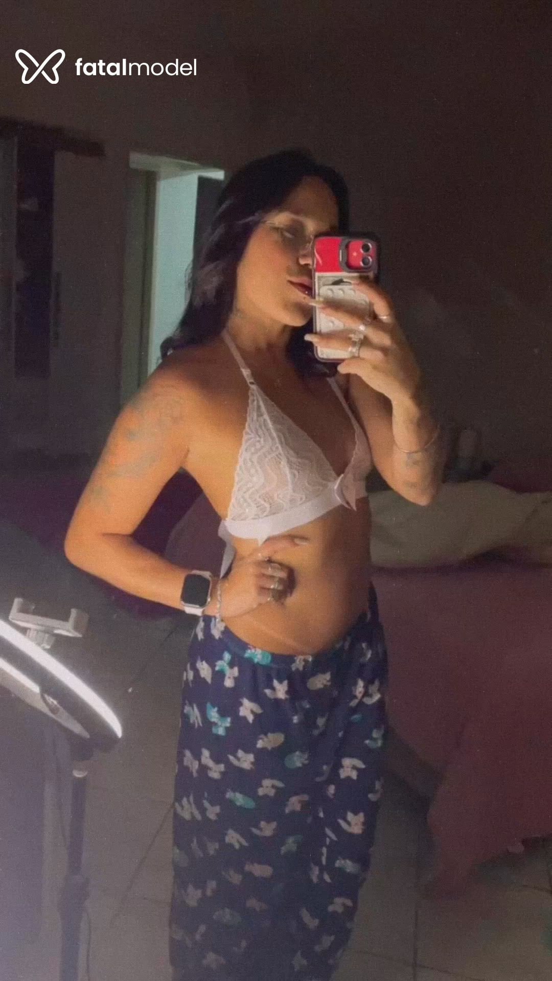Acompanhante mulher com cabelo castanho de olhos castanhos - Isadora Souza Acompanhante mulher com cabelo castanho de olhos castanhos - Isadora Souza