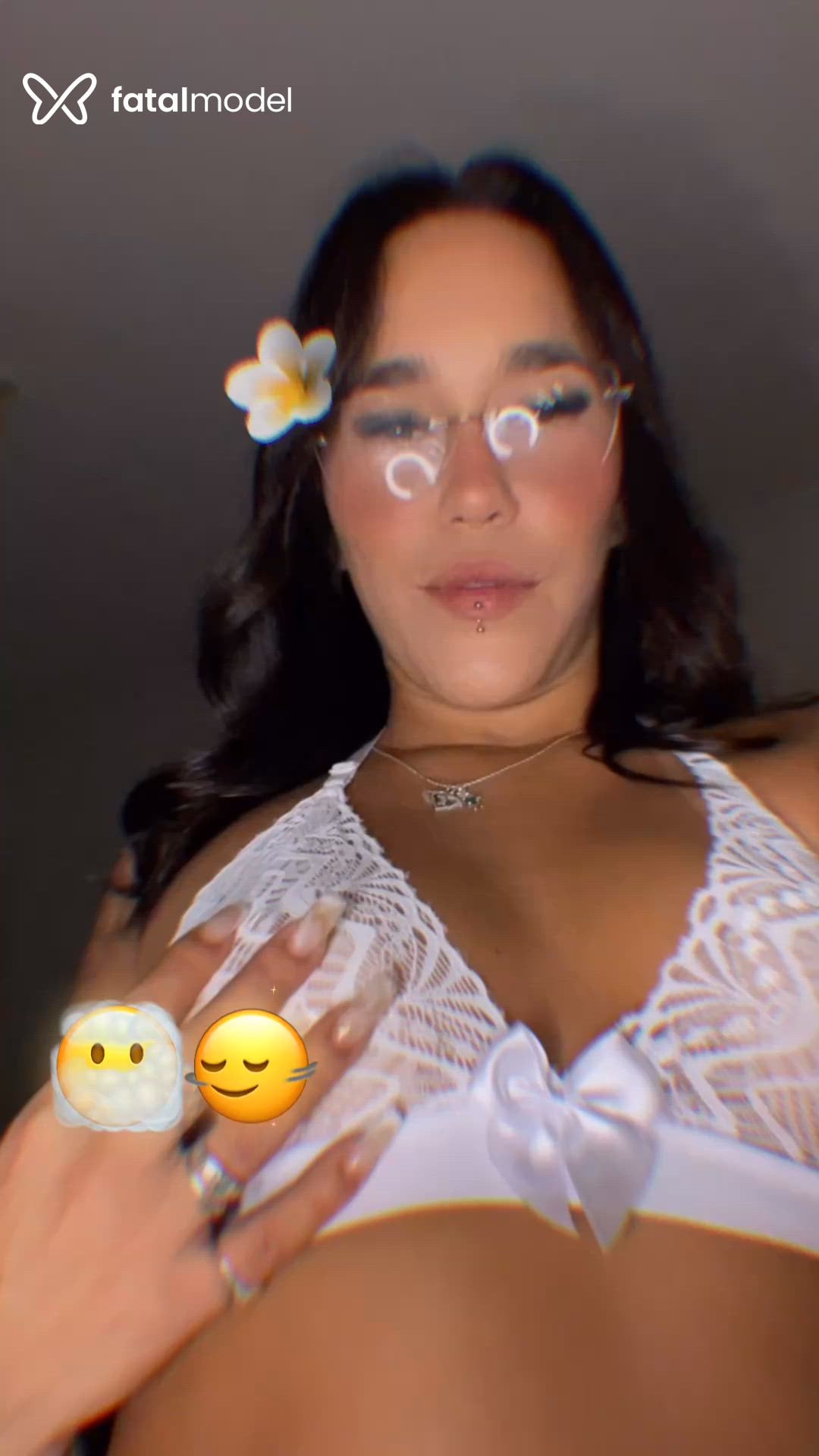 Acompanhante mulher com cabelo castanho de olhos castanhos - Isadora Souza Acompanhante mulher com cabelo castanho de olhos castanhos - Isadora Souza