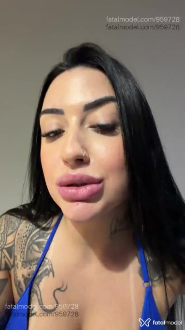 Acompanhante mulher morena (o) de olhos castanhos em Virtual - Emy
