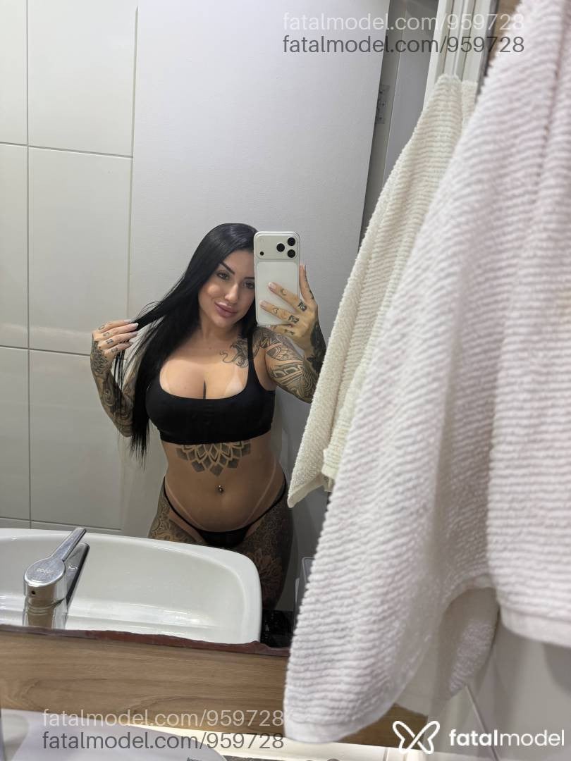 Acompanhante mulher morena (o) de olhos castanhos em Virtual - Emy
