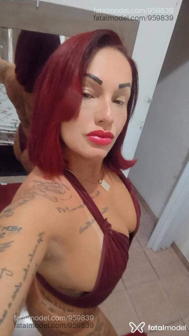 Acompanhante mulher ruiva (o) de olhos castanhos - Malu morena