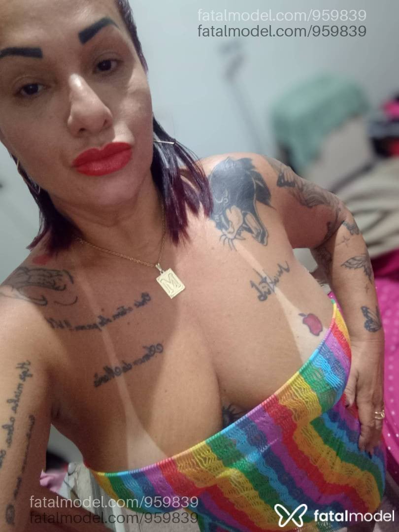 Acompanhante mulher ruiva (o) de olhos castanhos - Malu morena