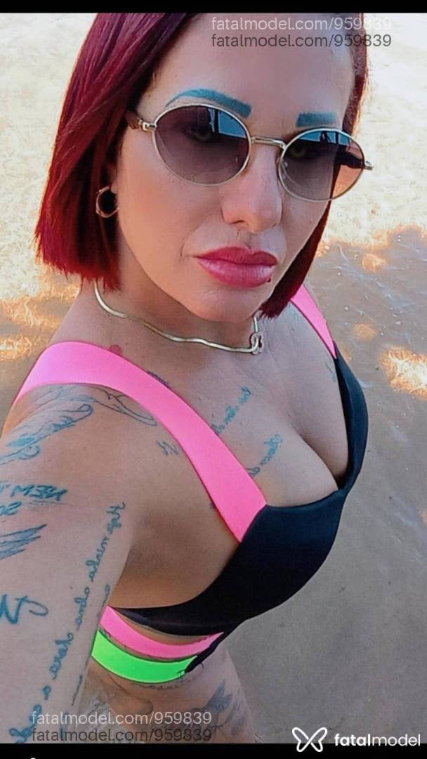 Acompanhante mulher ruiva (o) de olhos castanhos - Malu morena