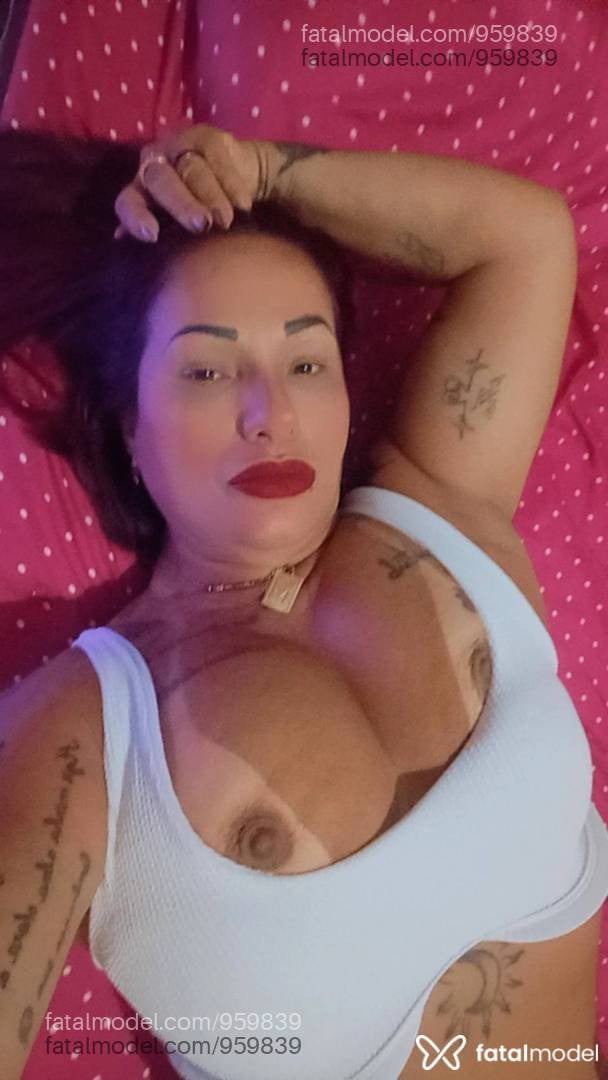 Acompanhante mulher ruiva (o) de olhos castanhos - Malu morena