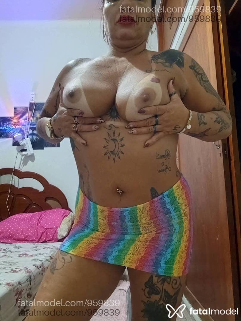 Acompanhante mulher ruiva (o) de olhos castanhos - Malu morena