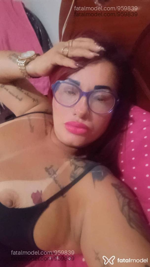 Acompanhante mulher ruiva (o) de olhos castanhos - Malu morena