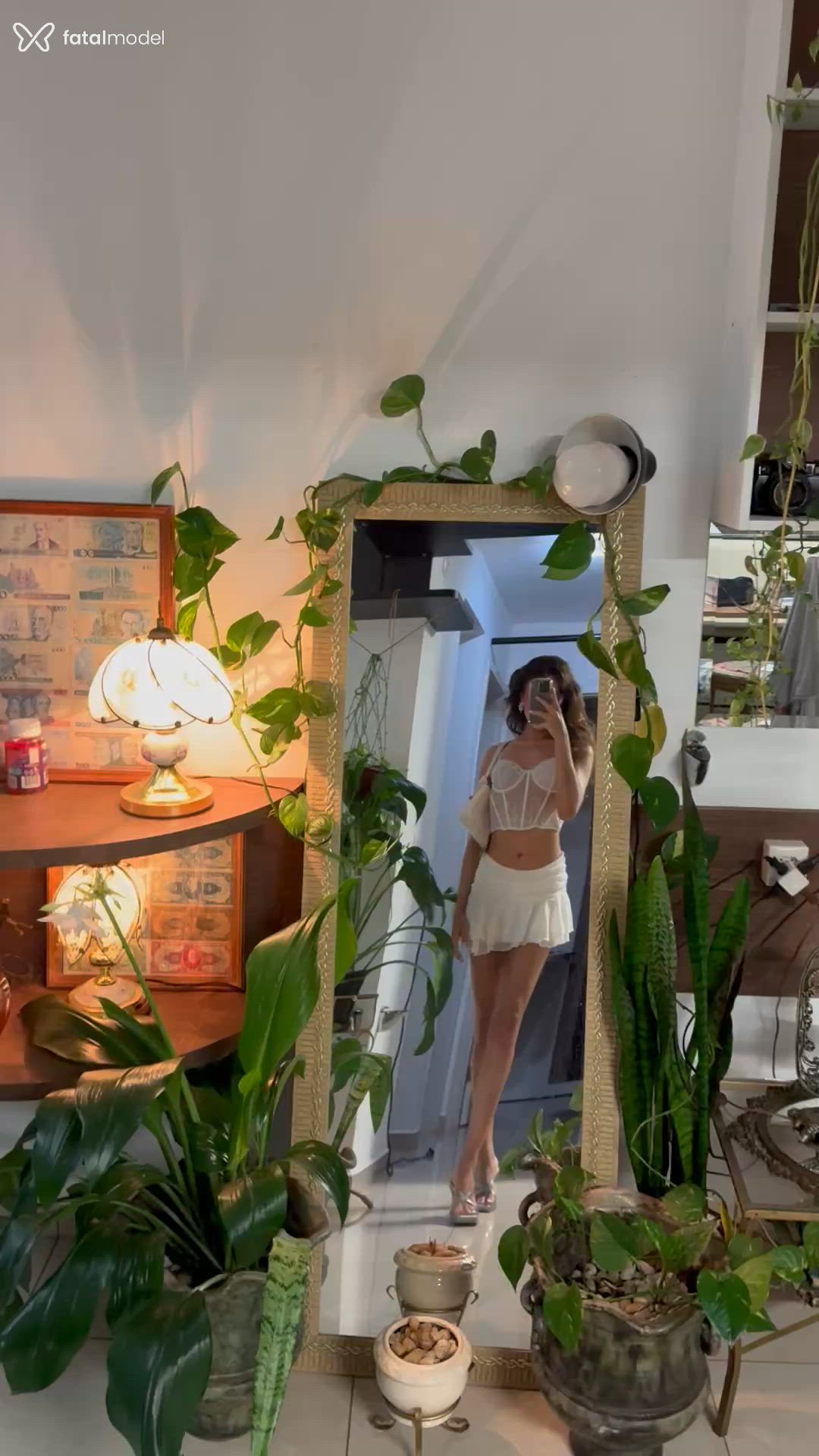 Acompanhante mulher trans com cabelo castanho de olhos mel em Cascavel Acompanhante mulher trans com cabelo castanho de olhos mel em Cascavel - Marina
