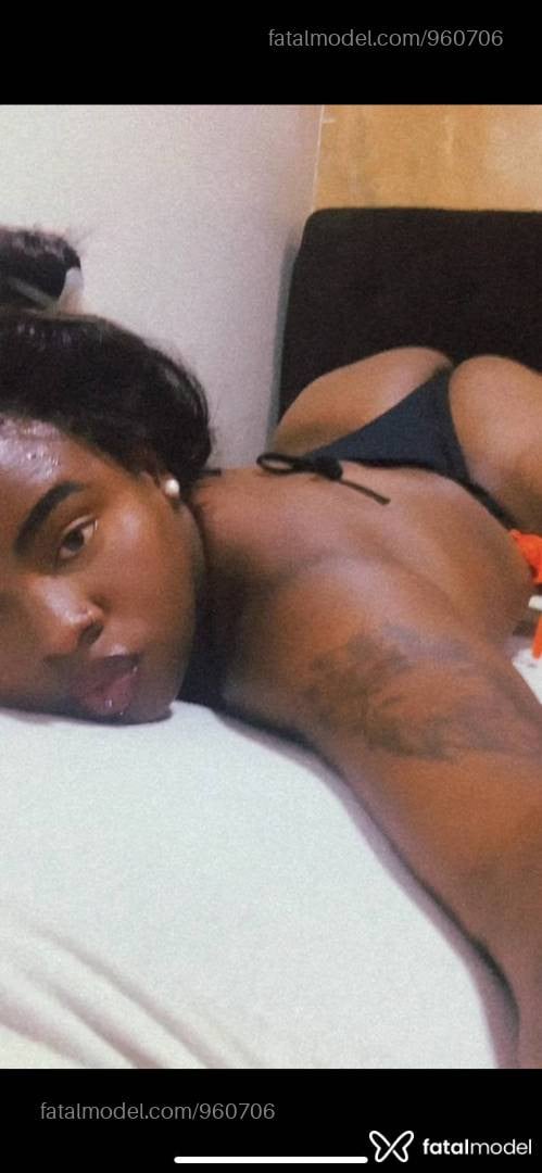 Acompanhante mulher trans ruiva (o) de olhos pretos em Ipatinga - Rochelly Dunês