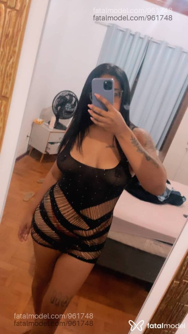 Acompanhante mulher morena (o) de olhos castanhos - PÉROLLA ALMEIDA
