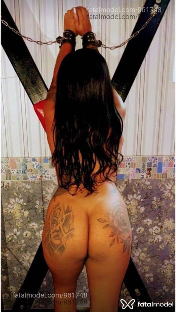 Acompanhante mulher morena (o) de olhos castanhos - PÉROLLA ALMEIDA