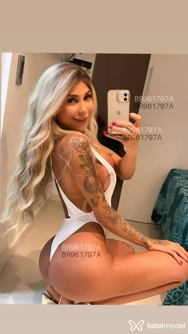 Acompanhante travesti loira (o) de olhos castanhos em São Paulo - Karollayne arruda