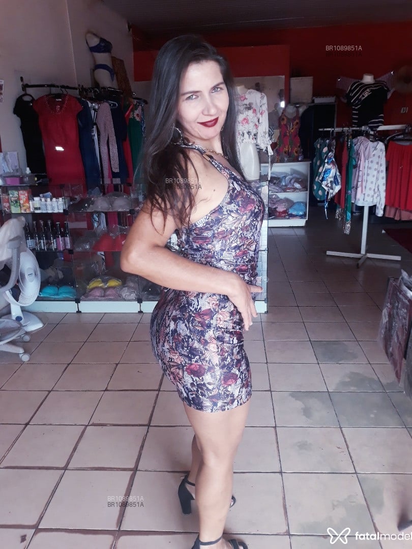Acompanhante mulher com cabelo castanho de olhos verdes em Redenção Acompanhante mulher com cabelo castanho de olhos verdes em Redenção - Michele Araújo