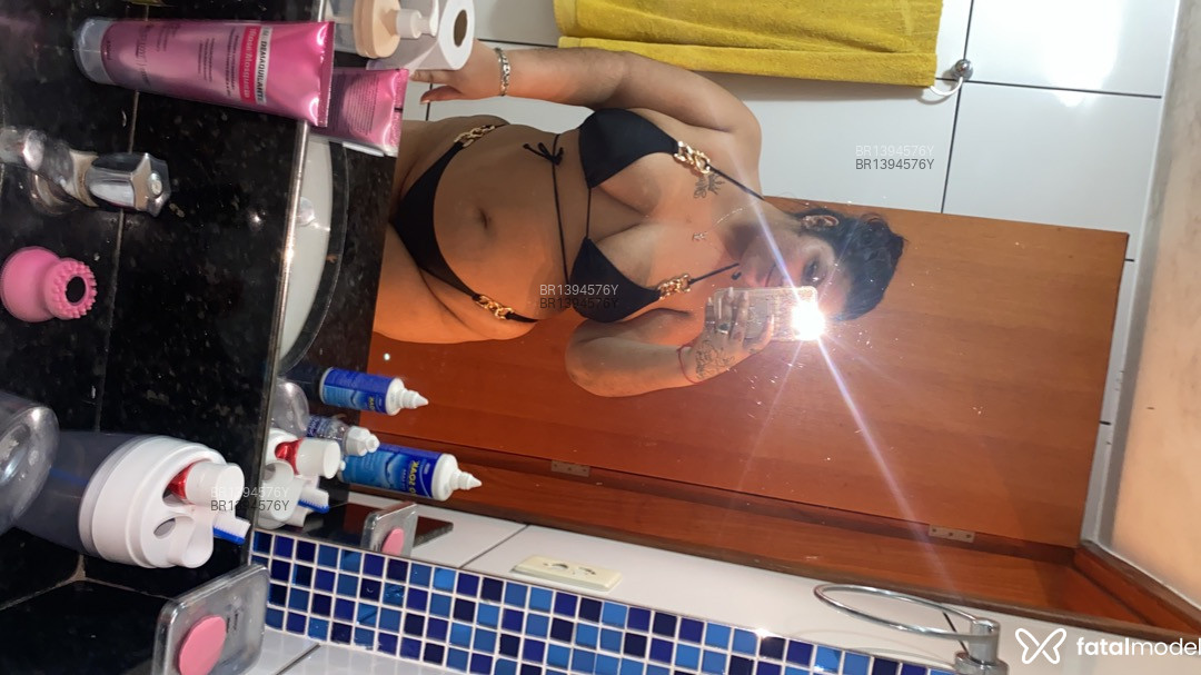 Acompanhante mulher morena (o) de olhos castanhos em Luís Eduardo Magalhães - Bianca