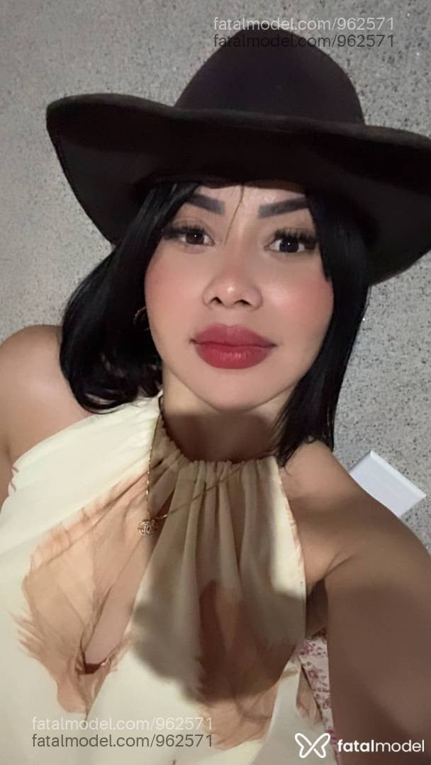 Acompanhante mulher morena (o) de olhos castanhos em Luís Eduardo Magalhães - Larissa