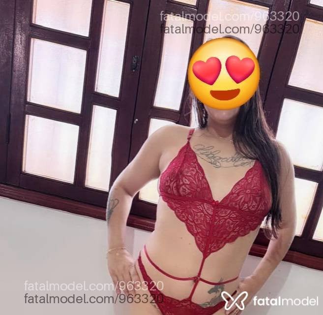 Acompanhante mulher com cabelo castanho de olhos castanhos - Lara Higer