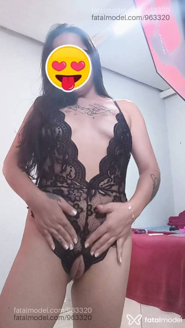 Acompanhante mulher com cabelo castanho de olhos castanhos - Lara Higer