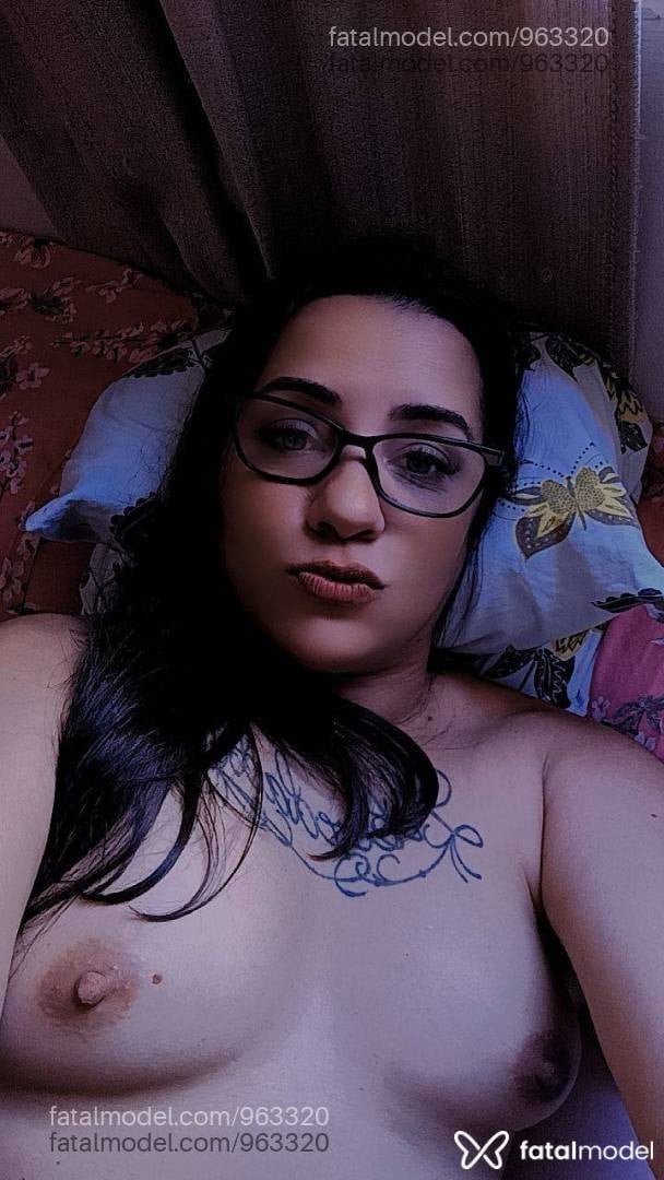 Acompanhante mulher com cabelo castanho de olhos castanhos em Jataí - Lara Higer