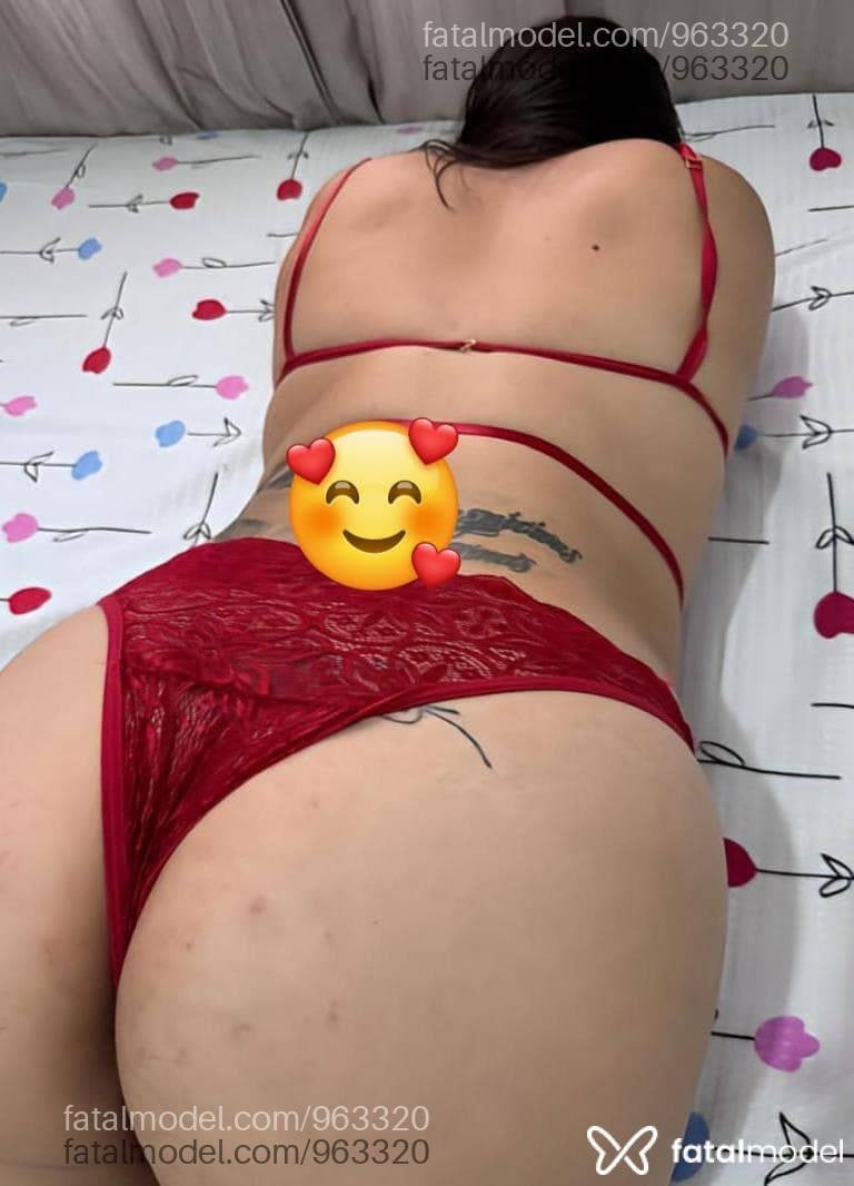 Acompanhante mulher com cabelo castanho de olhos castanhos em Jataí - Lara Higer