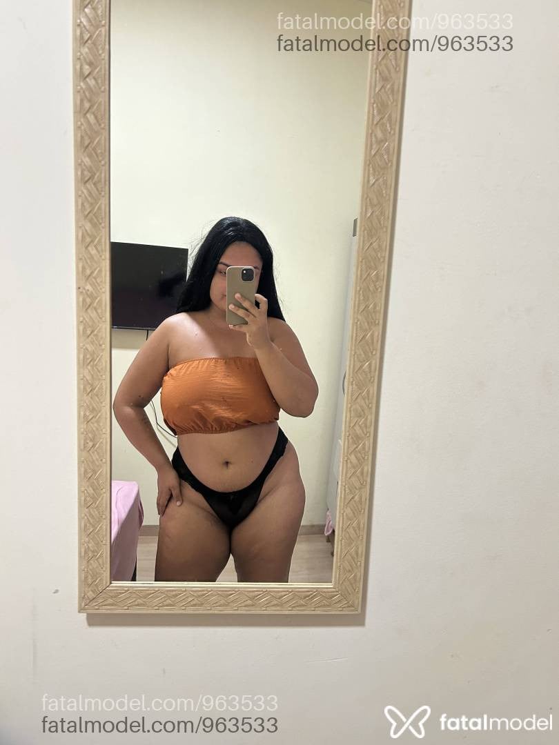 Acompanhante mulher morena (o) de olhos pretos - Juliana