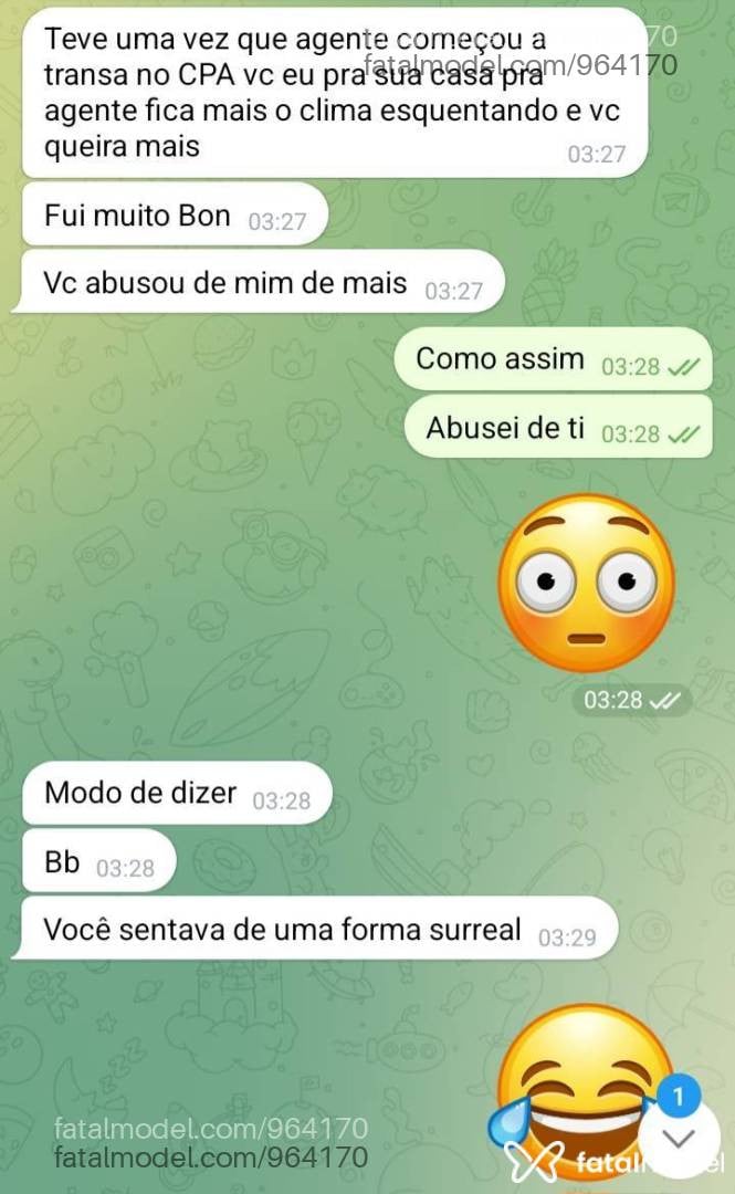 Acompanhante mulher trans morena (o) de olhos pretos - Labelly