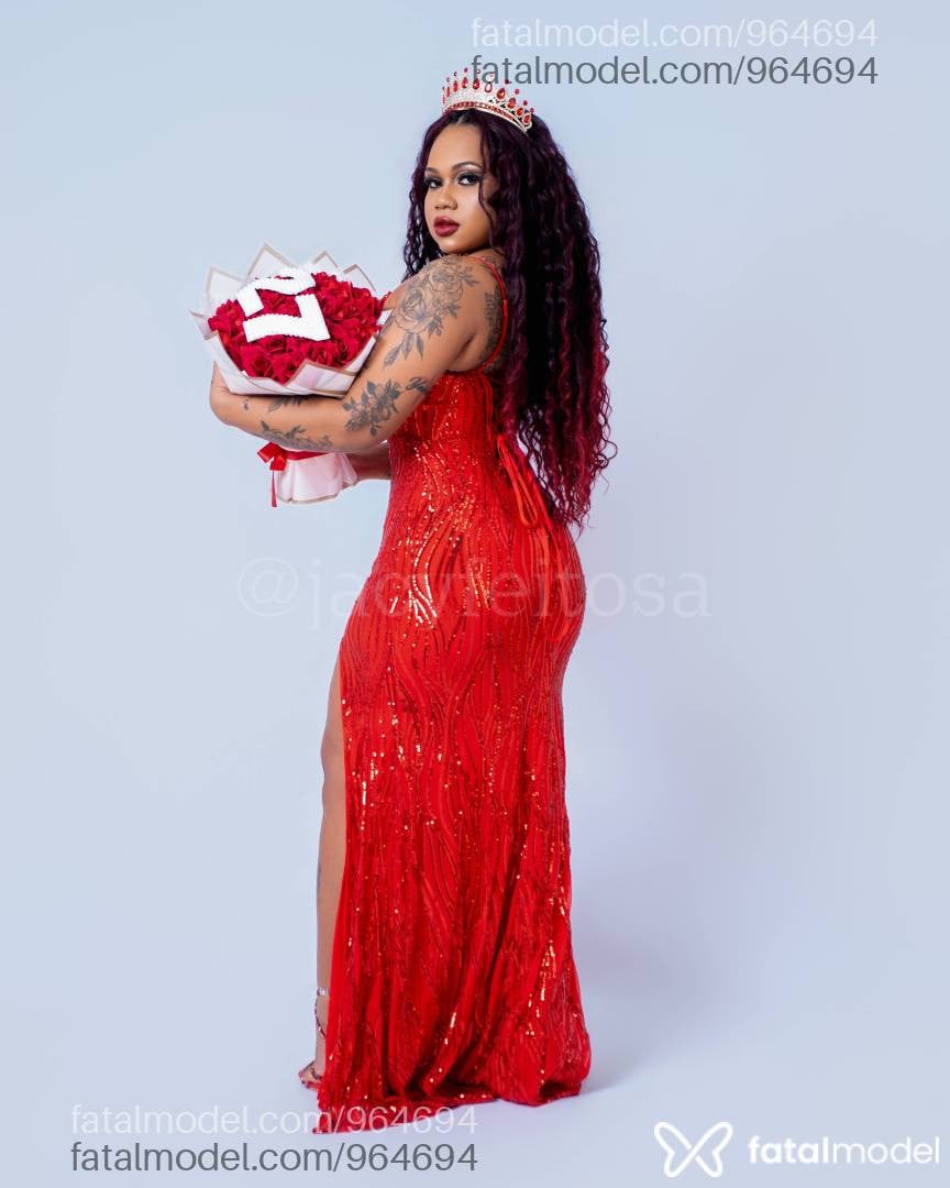 Acompanhante mulher morena (o) de olhos pretos - Jacy Feitosa