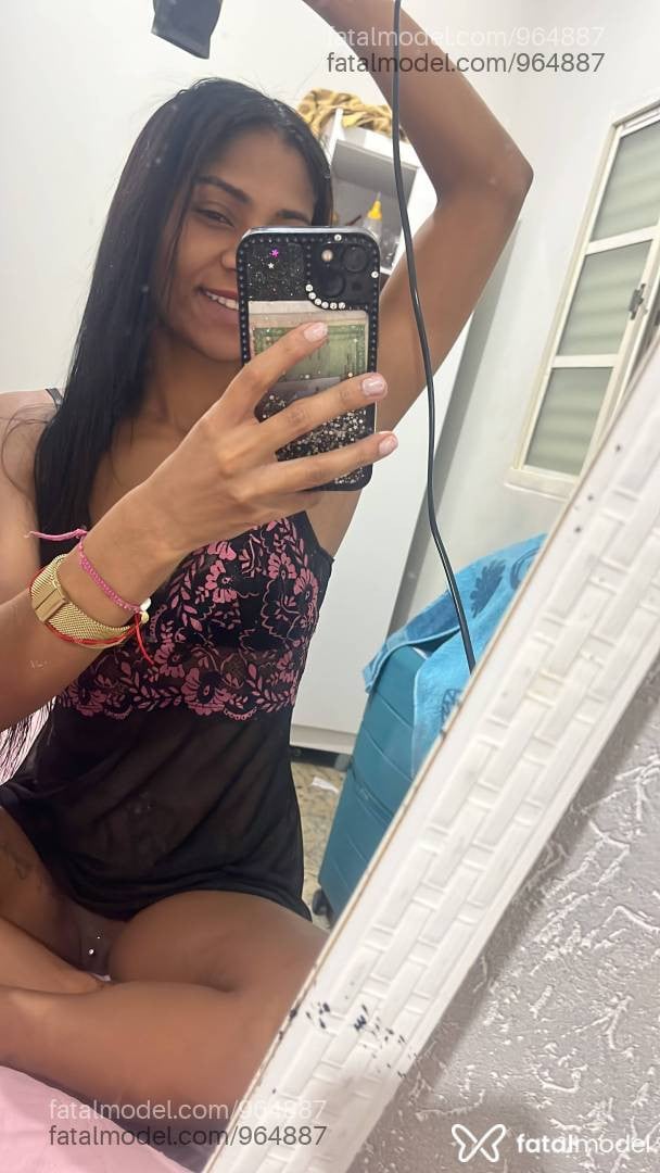Acompanhante mulher morena (o) de olhos castanhos - Kiara