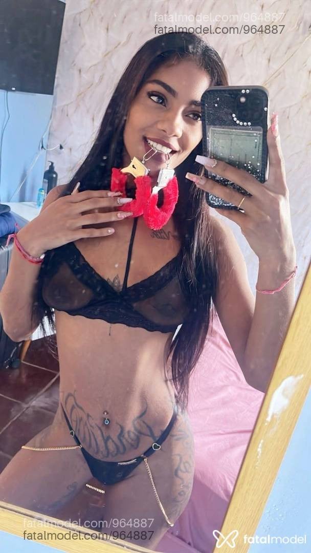 Acompanhante mulher morena (o) de olhos castanhos - Kiara