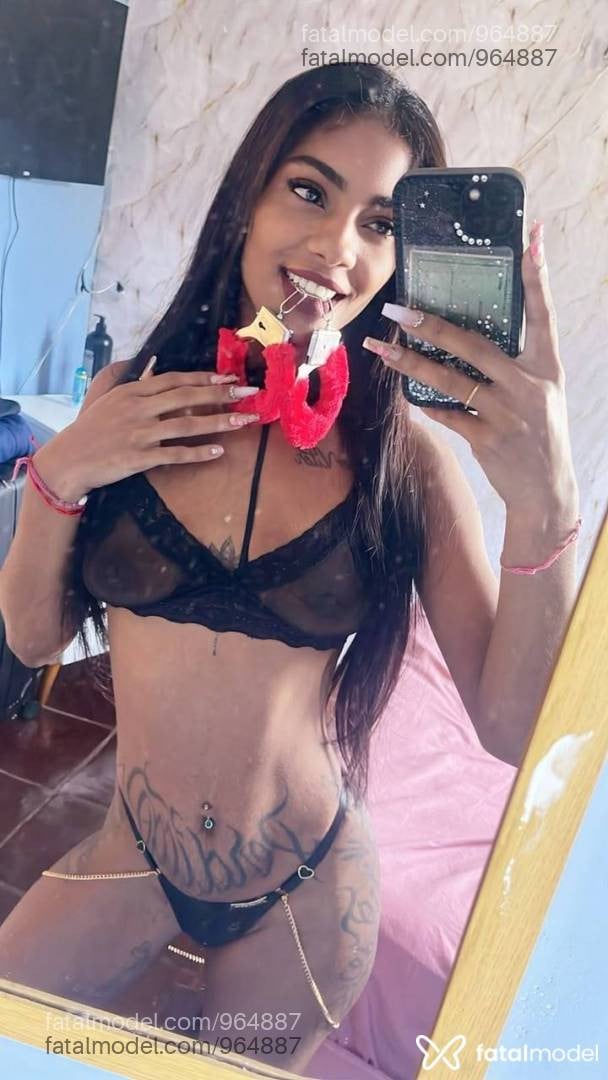 Acompanhante mulher morena (o) de olhos castanhos - Kiara