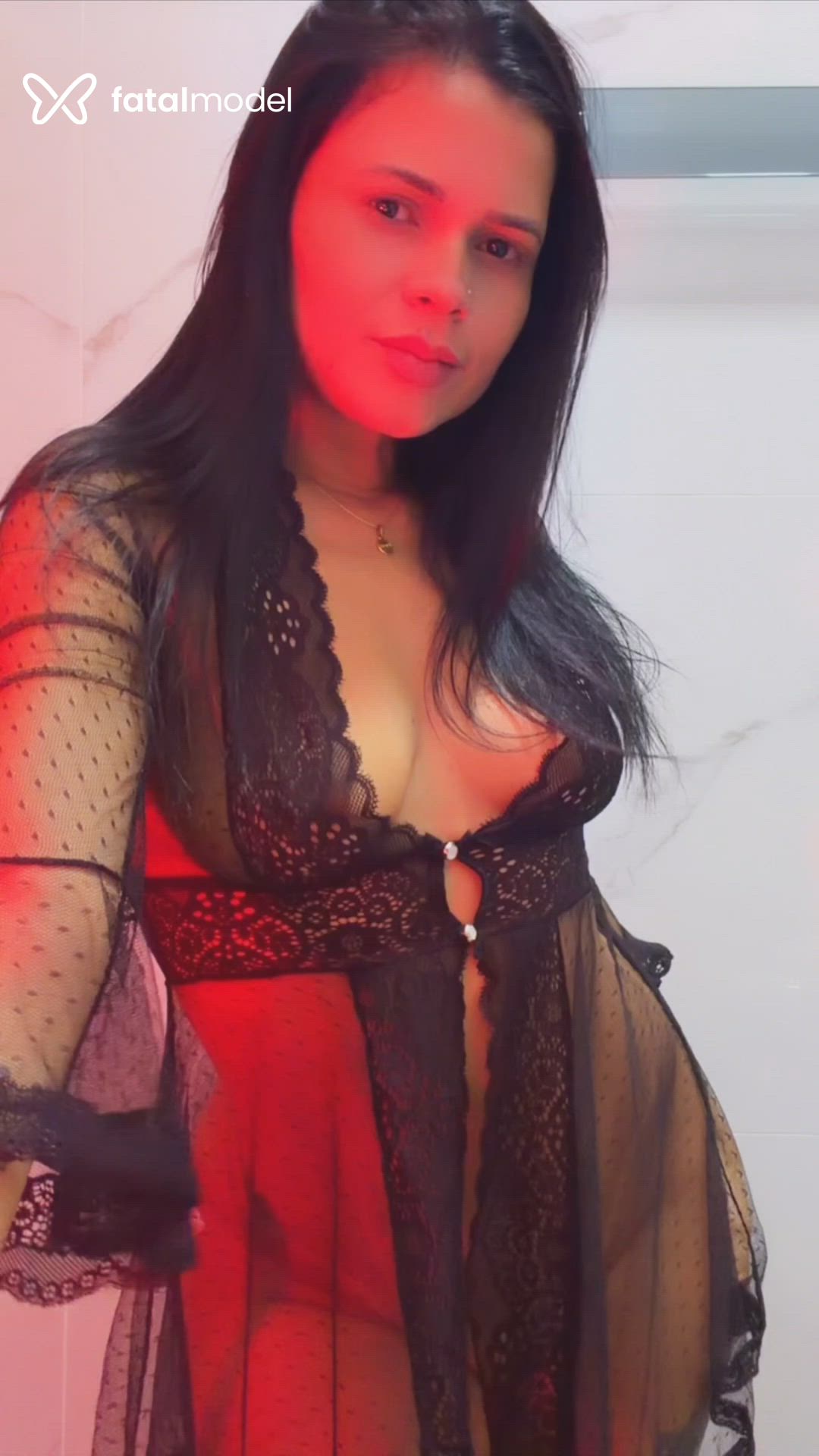 Acompanhante mulher morena (o) de olhos castanhos - Laura Acompanhante mulher morena (o) de olhos castanhos - Laura