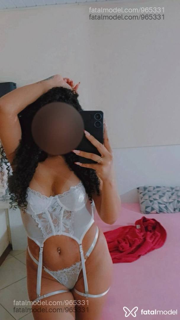 Acompanhante mulher morena (o) de olhos pretos - Monique Bastos Acompanhante mulher morena (o) de olhos pretos - Monique Bastos