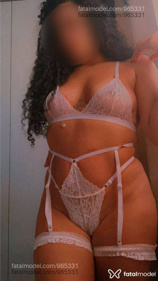 Acompanhante mulher morena (o) de olhos pretos - Monique Bastos Acompanhante mulher morena (o) de olhos pretos - Monique Bastos