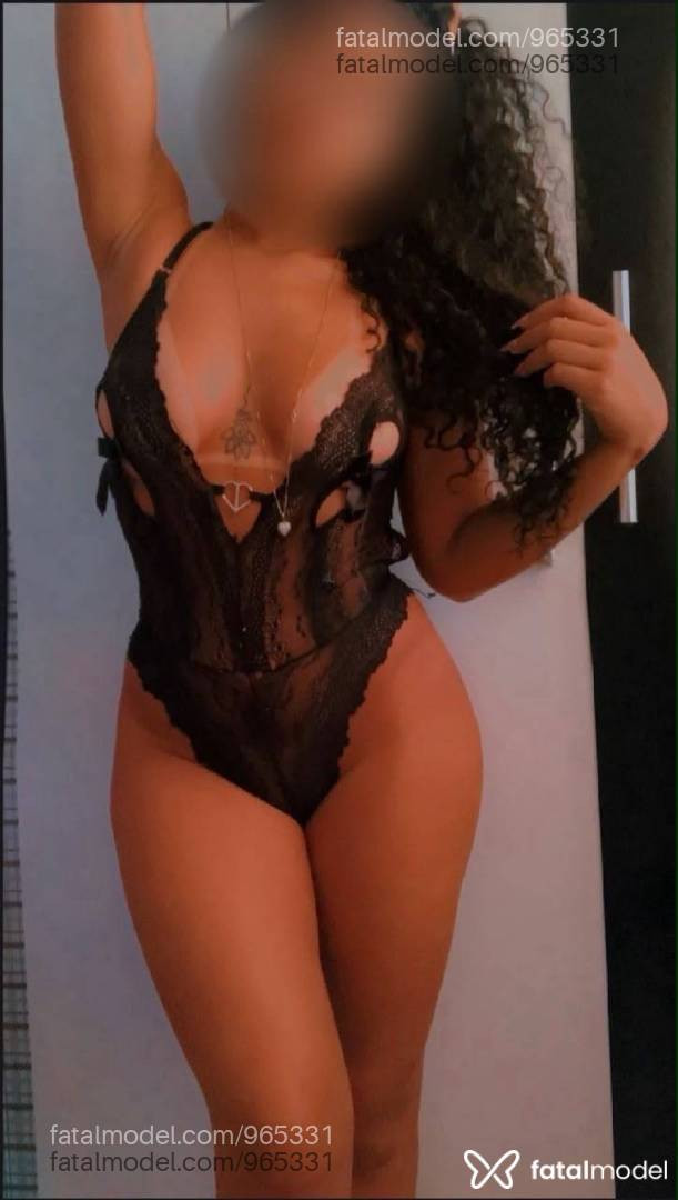 Acompanhante mulher morena (o) de olhos pretos - Monique Bastos Acompanhante mulher morena (o) de olhos pretos - Monique Bastos