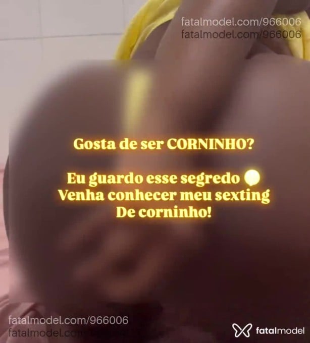 Acompanhante mulher com cabelo castanho de olhos castanhos em Virtual Acompanhante mulher com cabelo castanho de olhos castanhos em Virtual - Luna Morena